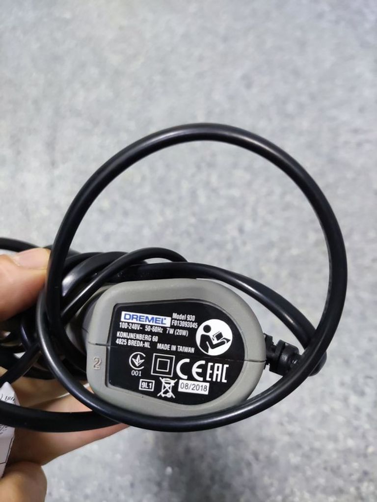 Дешево Dremel 930 з ломбарду