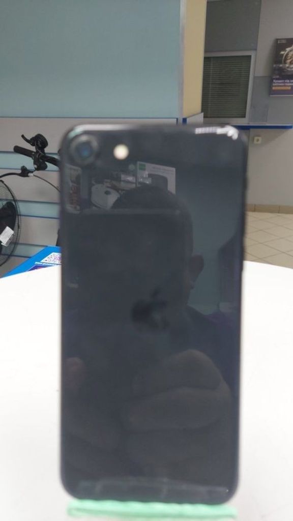Розпродаж Apple iPhone SE 2020 64GB Black Slim Box (MHGP3), продавець Техноскарб