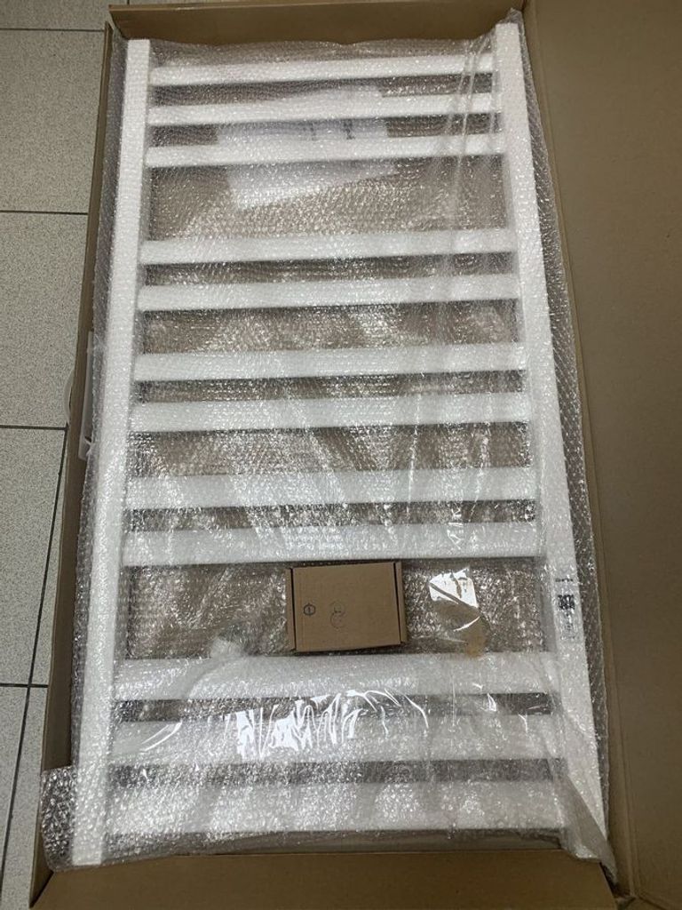 Розпродаж Rhein reya s12 500 х 1000 e l pe/mat ral9003 280w, продавець Техноскарб