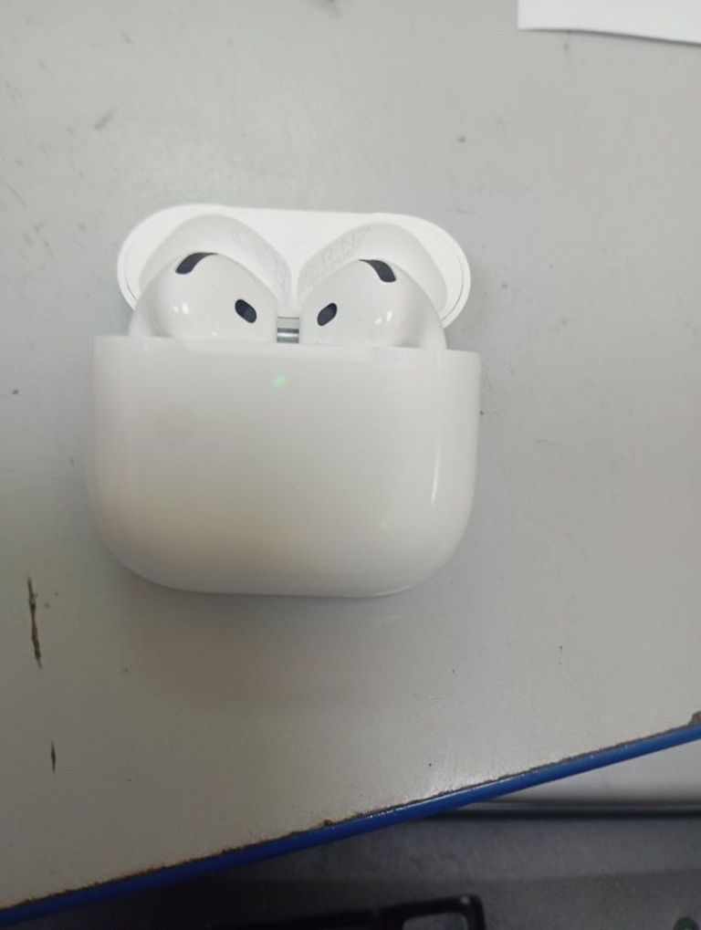 Дешиво Apple(Копія) airpods pro 4 с ломбарда