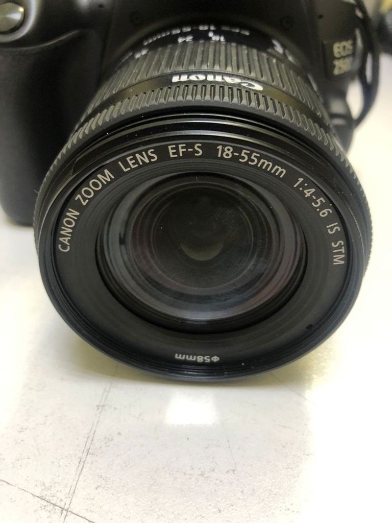 Дешиво Canon eos 250d kit 18-55mm ef-s is stm с ломбарда