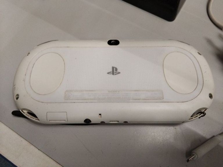 Оголошення Sony ps vita slim pch-2000 Б/У
