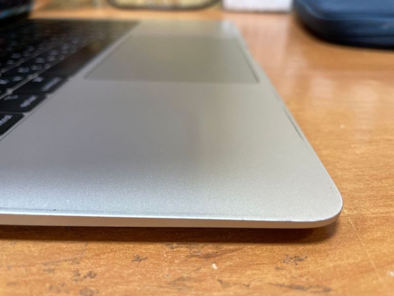 Apple macbook air a1932 13,3" core i5 1,6ghz/ram8gb/ssd128gb/intel uhd graphics 617 Код:01-200472001. Изображение 5