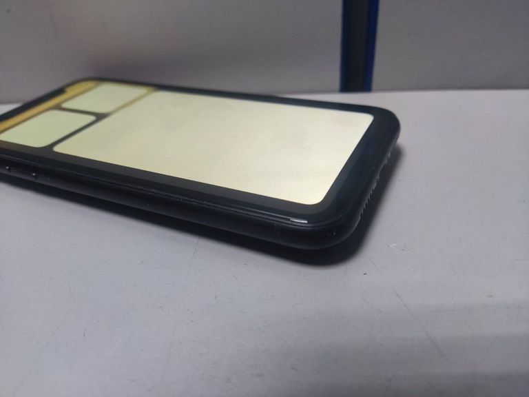 Apple iphone xr 64gb Код:01-200809109. Изображение 8