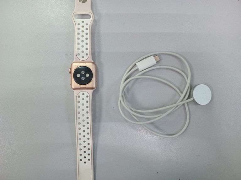 Дешево Apple watch series 3 gps 38mm aluminum case a1858 з ломбарду