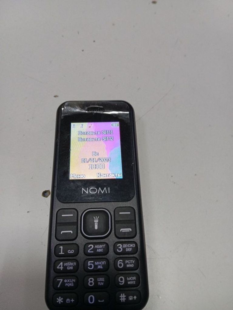 Дешево Nomi i1880 Black з ломбарду