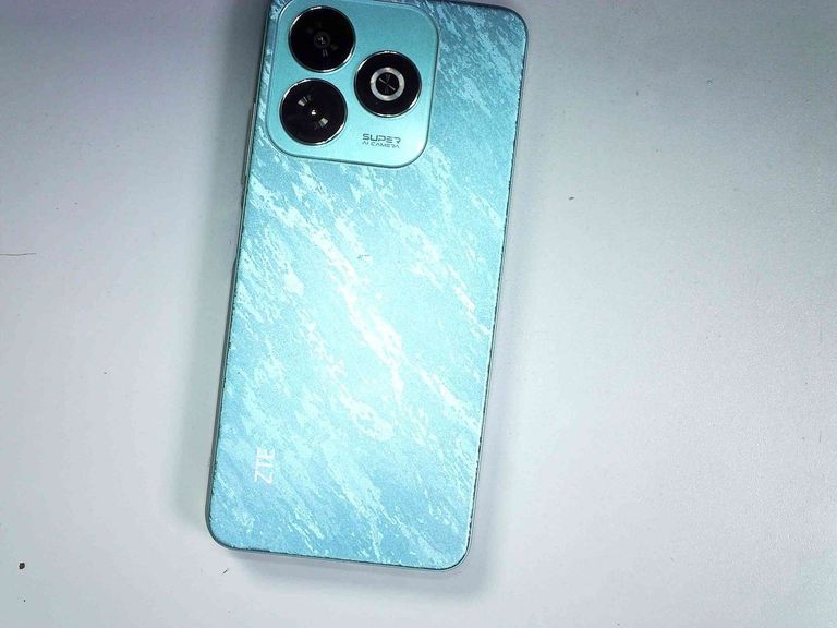 Купити Zte blade a75 4/256gb Б/У