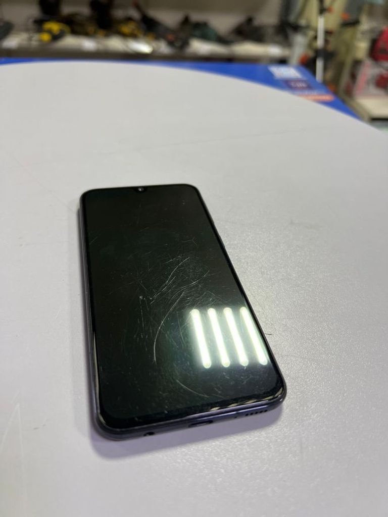 Дешево Samsung galaxy a40 2019 sm-a405 4/64gb з ломбарду