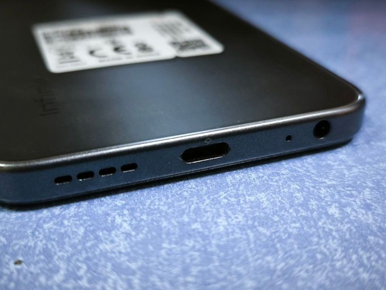 Дешево Infinix smart 9 4/128gb з ломбарду