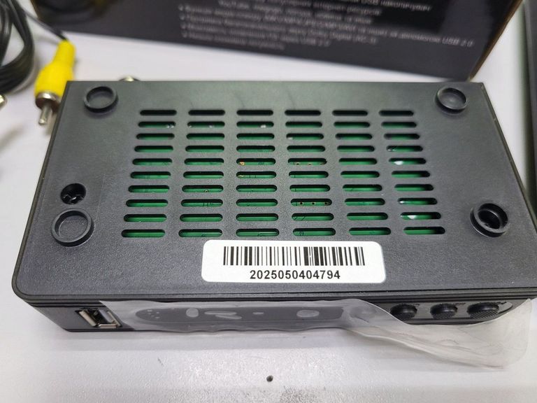 Дешево Locus fullhd dvb-t2 1080 з ломбарду