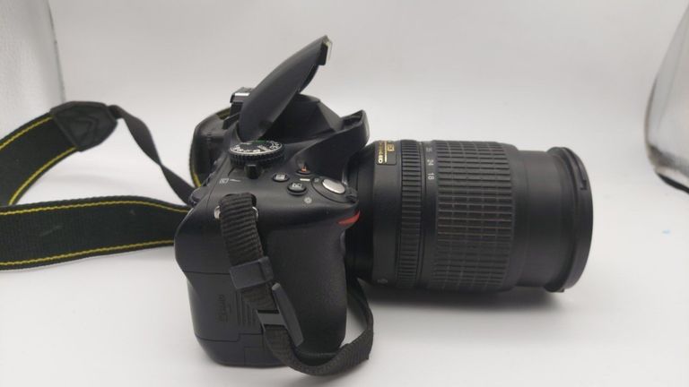 Розпродаж Nikon d5100 + af-s dx nikkor 18-105mm f/3,5-5,6g ed vr, продавець Техноскарб