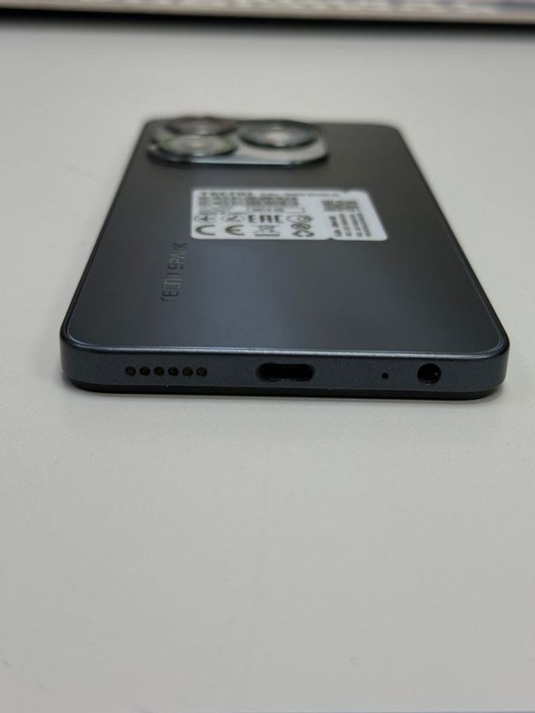 Дешево Tecno spark 20 kj5n 8/256gb з ломбарду