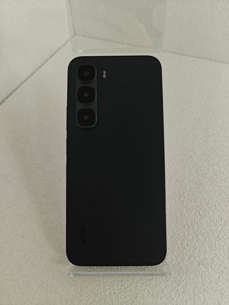 Дешево Infinix HOT 60 Pro+ 8/256GB Titanium Silver з ломбарду