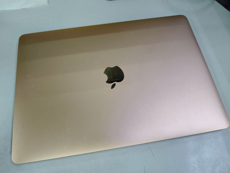 Распродажа Apple macbook air 13" 2020 a2179 core i3 1,1ghz/ram8gb/ssd256gb/intel iris plus graphics, продавец Техноскарб