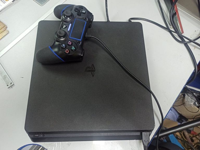 Дешиво Sony playstation 4 slim 500gb с ломбарда