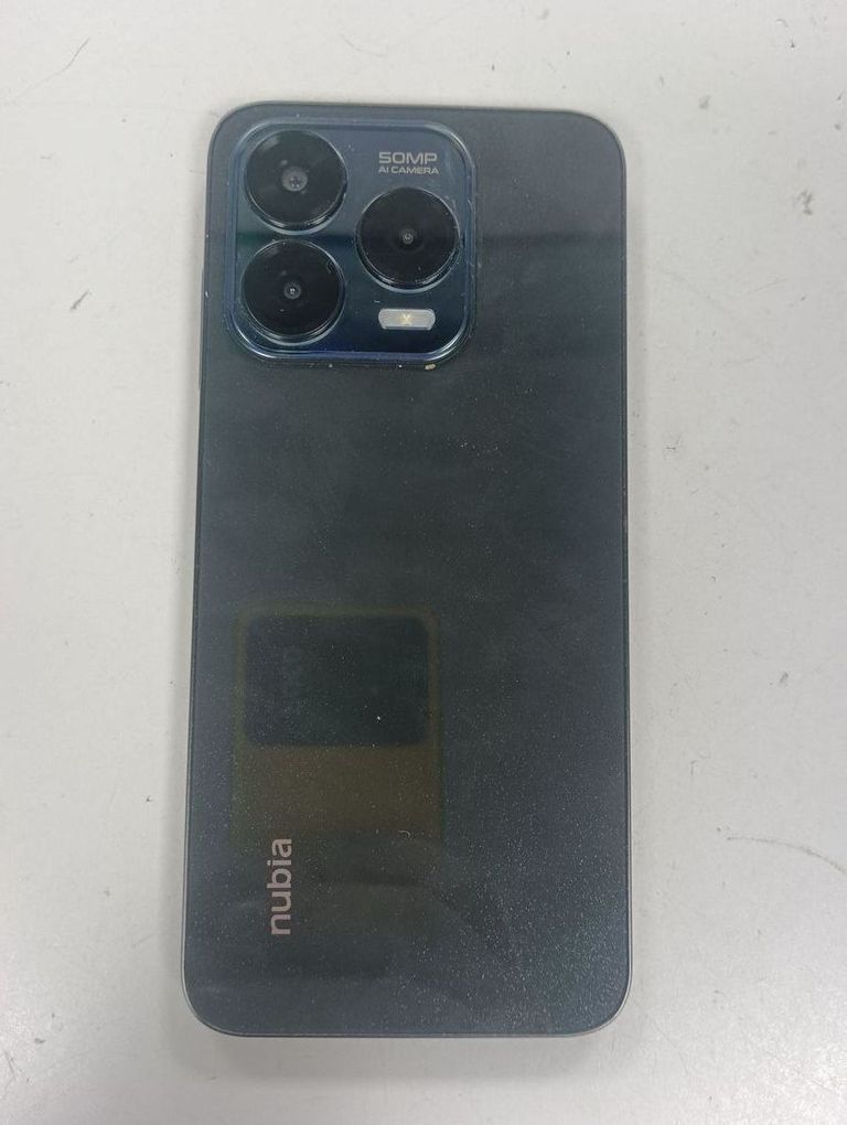 Оголошення Zte Nubia V70 Design 8/256GB Gray Б/У