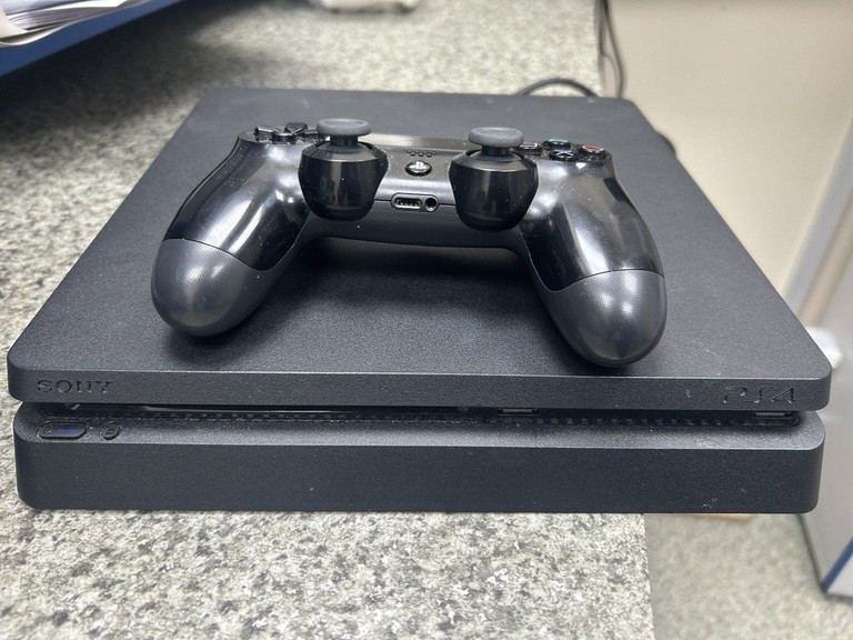 Розпродаж  Sony PlayStation 4 Slim 1TB Black, продавець Техноскарб
