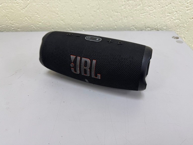 Купить Jbl charge 5 Б/У