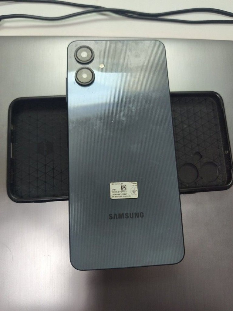 Оголошення Samsung galaxy a06 4/128gb Б/У