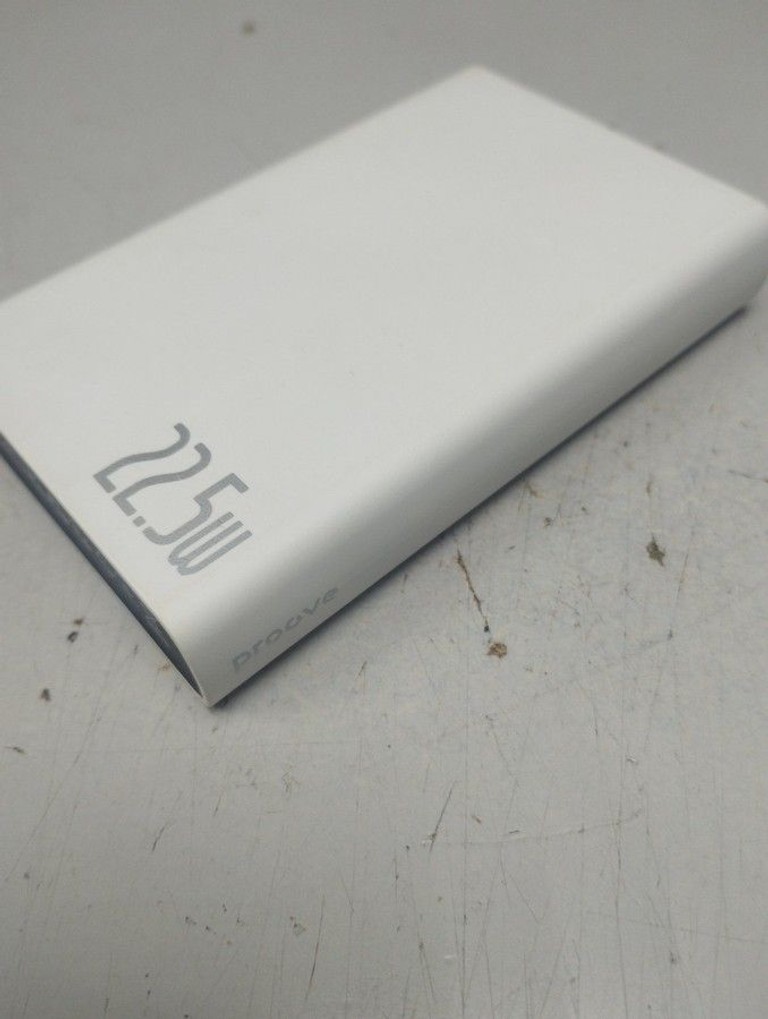 Купити Proove hyper flux plus 22.5w 10000mah Б/У