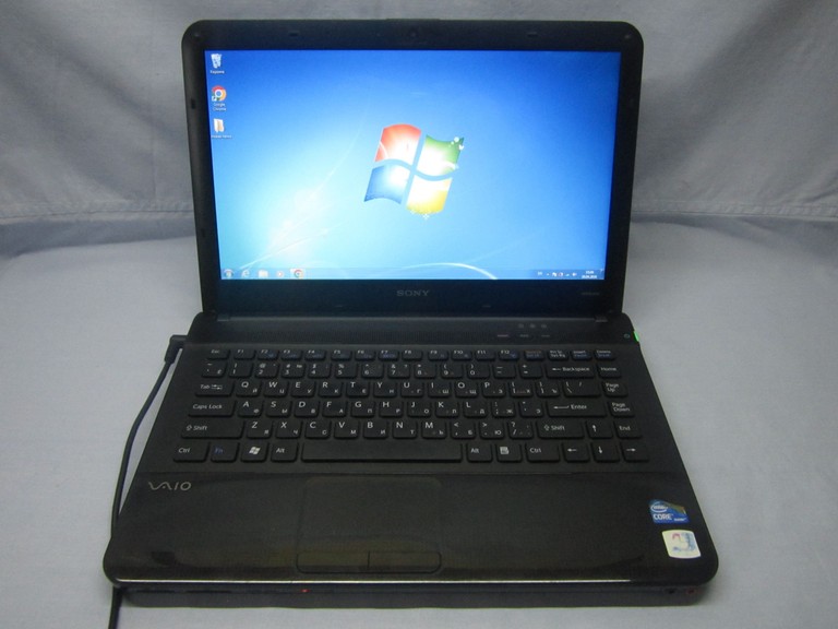 Купити Core i3/160GB/4GB/14"/Дискретное видео/HDMI/ Sony Vaio 61211m Б/У