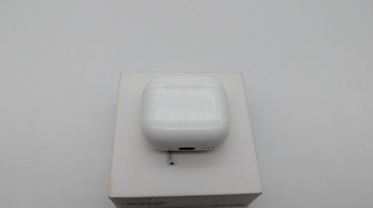 Apple airpods 4 with active noise cancellation Код:01-200937237. Зображення 6