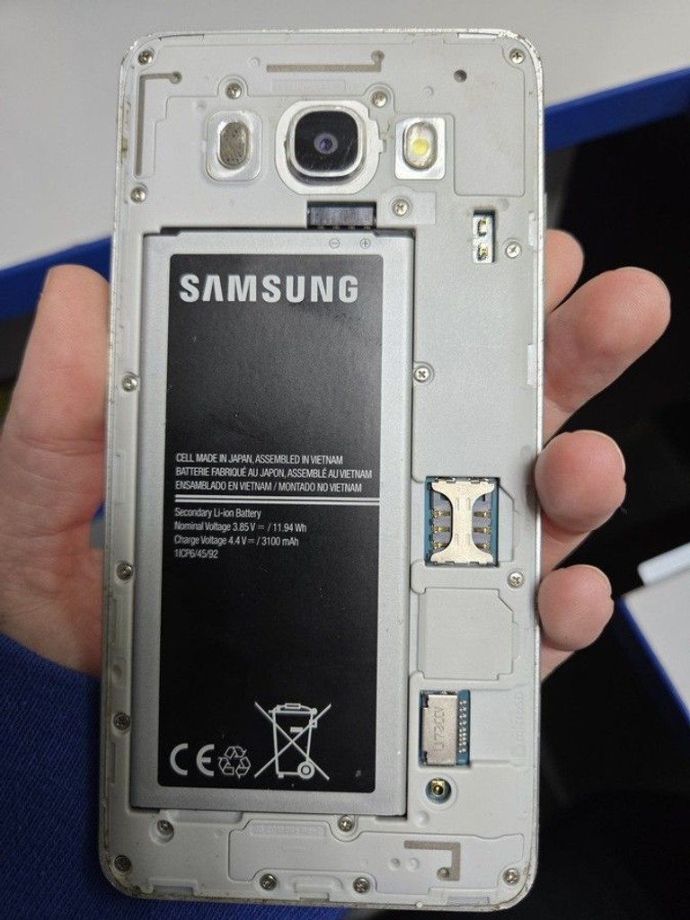 Купити Samsung galaxy j5 2016 sm-j510fn 2/16gb Б/У
