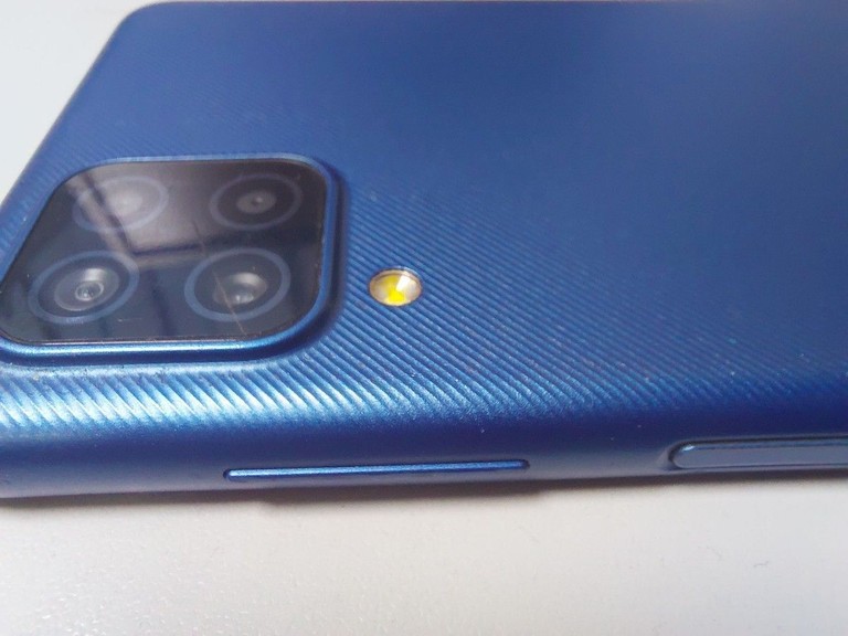 Дешево Samsung galaxy a12 sm-a127f 3/32gb з ломбарду