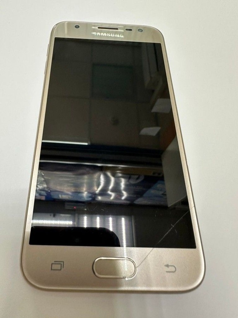 Розпродаж Samsung galaxy j3 2017 2\16gb, продавець Техноскарб