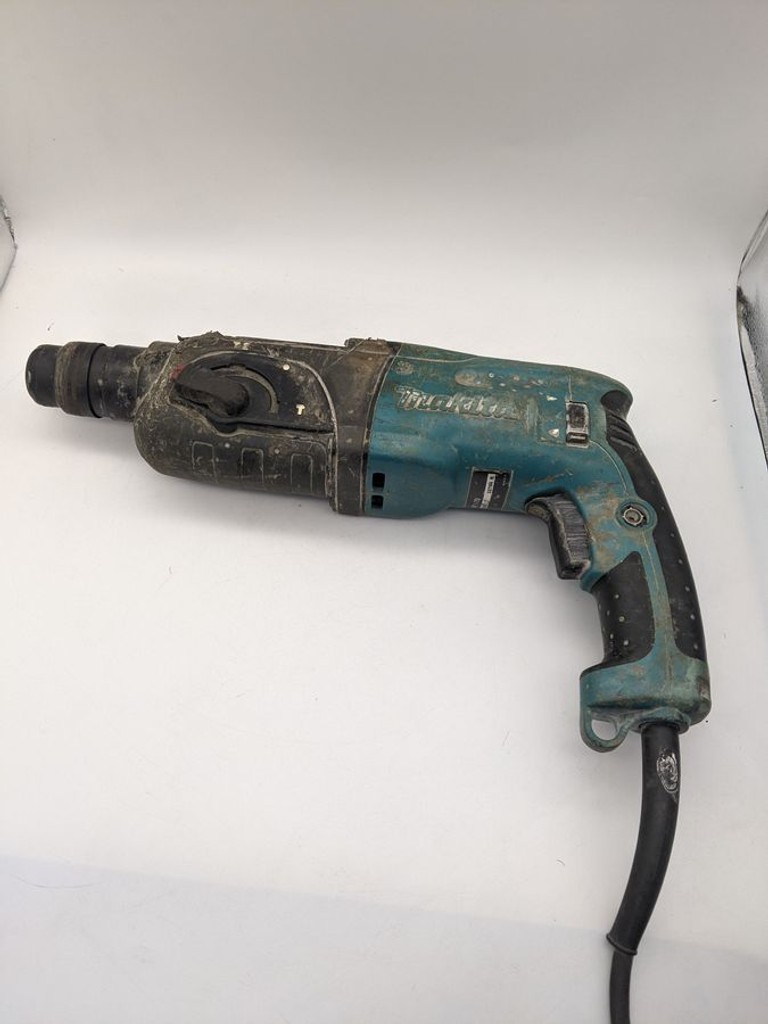 Купити Makita HR2470 Б/У