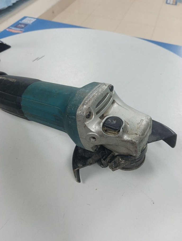 Купити Makita GA5030 Б/У