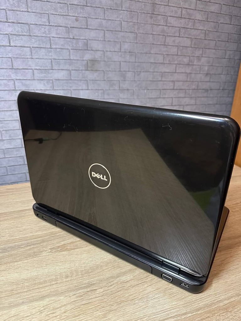 Дешево Dell Inspiron N5010 з ломбарду