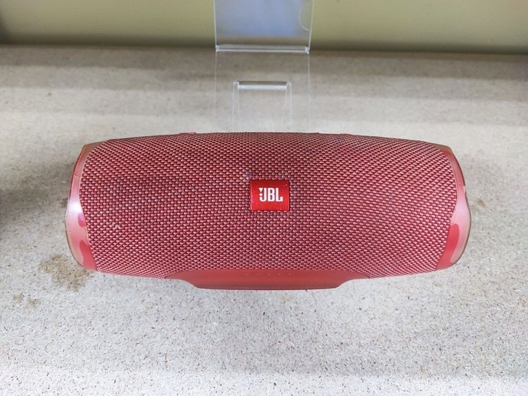 Купити Jbl charge 4 Б/У