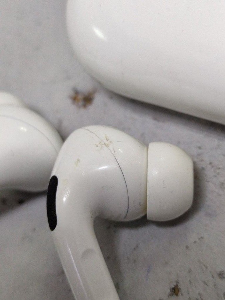 Оголошення Apple AirPods Pro (MWP22) Б/У