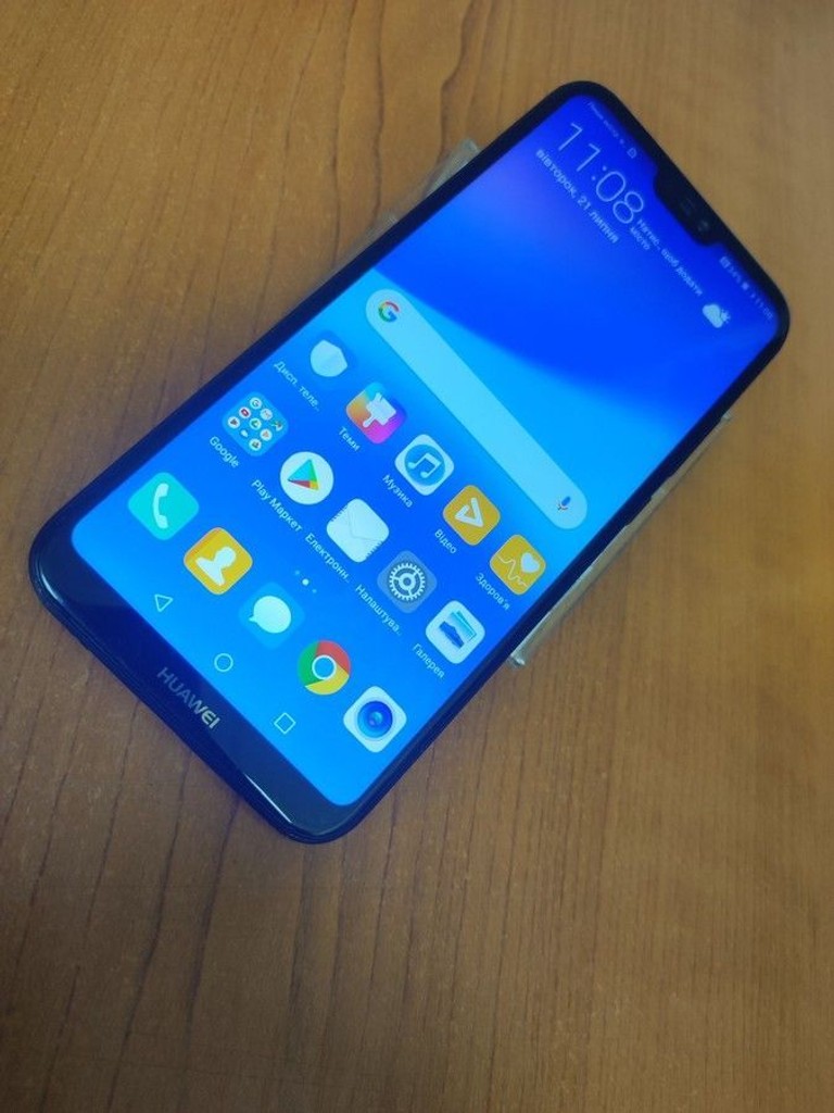 Купити Huawei p20 lite 4/64gb Б/У