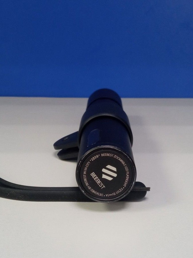Дешево Xiaomi Portable Zoom Flashlight (FZ101) з ломбарду