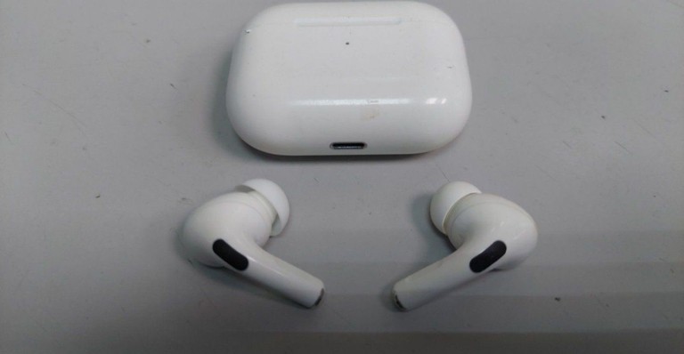 Купить Apple AirPods Pro (MWP22) Б/У