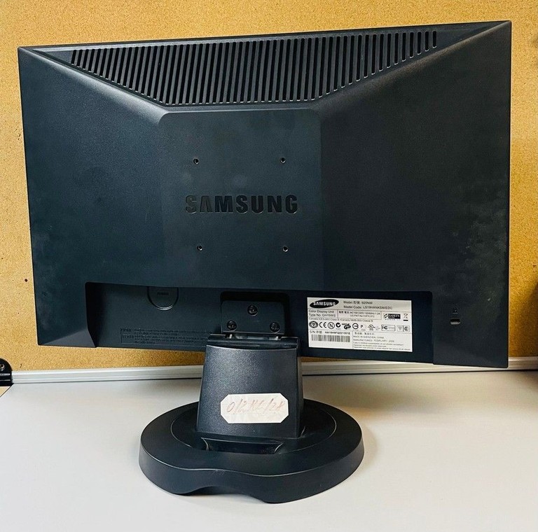 Оголошення Samsung 920nw Б/У