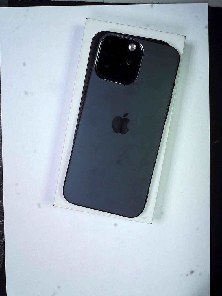 Оголошення Apple (Копія) iphone 15 pro max 512gb Б/У