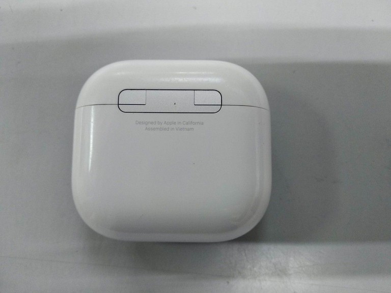Apple airpods 4 with active noise cancellation Код:01-201103693. Зображення 6