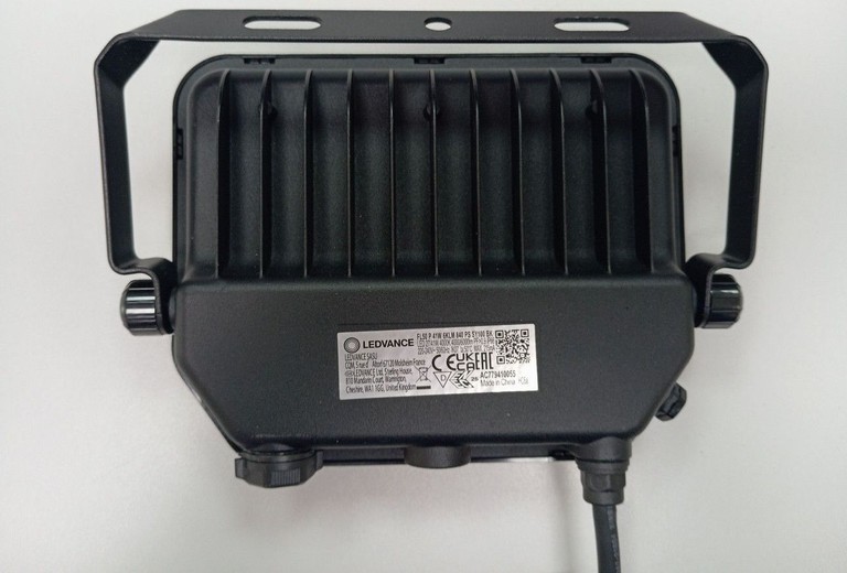 Дешиво Ledvance fl50p 41w 6klm 840 ps sy100 bk с ломбарда