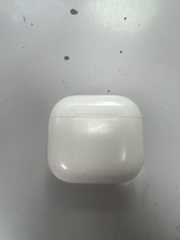 Купити Apple airpods 4 with active noise cancellation Б/У