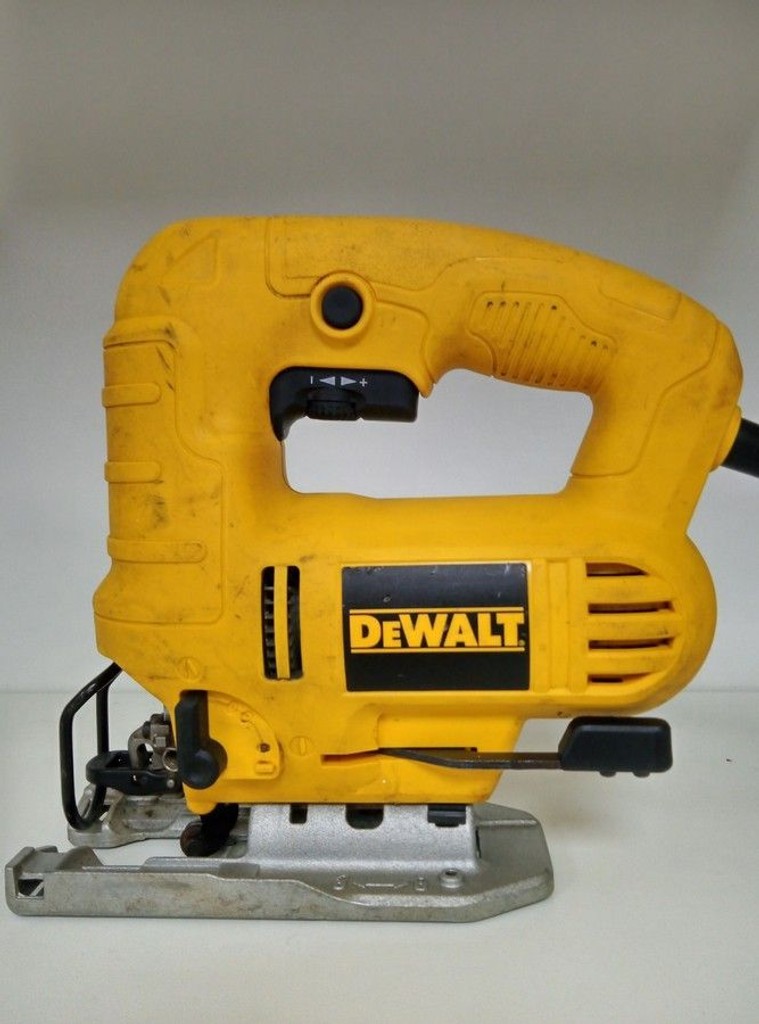 Купити Dewalt DWE249 Б/У