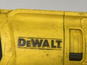 01-200636065: Dewalt d25033