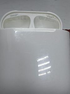 Б/в Навушники Apple airpods 2nd generation with charging case 01-200786129
