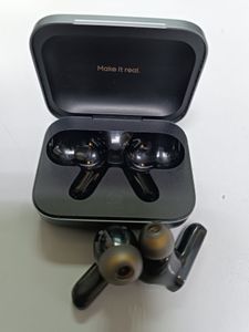 01-200794833: Realme buds air 7 pro metallic racing