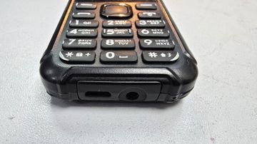 Б/в Мобільний телефон Sigma x-style 18 track 01-200796371