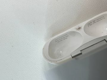 01-200801617: Apple airpods pro