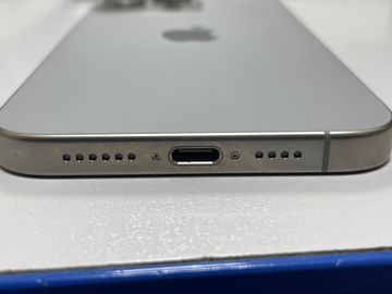 Б/в Мобільний телефон Apple iphone 15 pro max 256gb 01-200804571