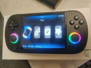 Б/в Ігрова приставка Anbernic rg40xx h 64gb 01-200821010